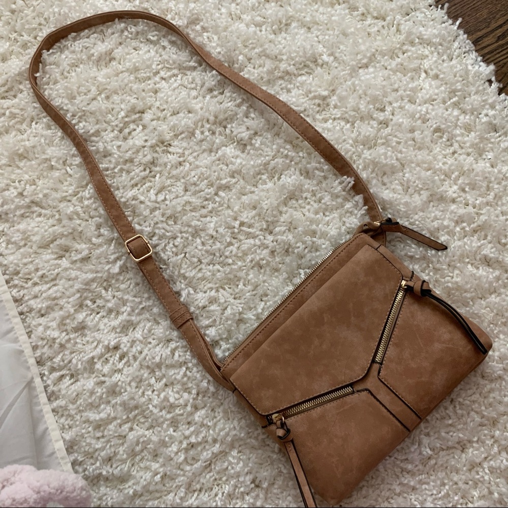 VR NYC/ Target Crossbody